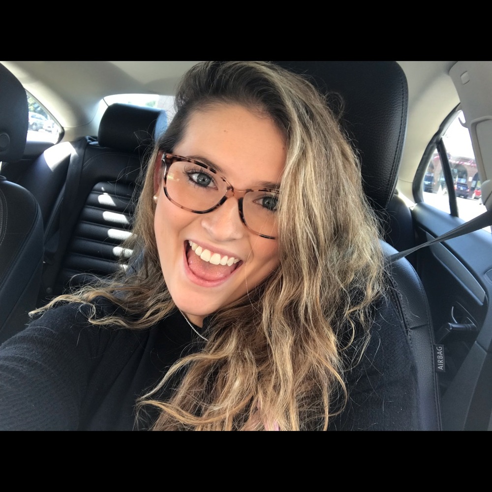 Meet your Posher, Shania